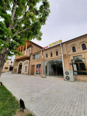 Hotel Diyor